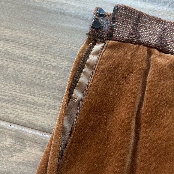 Brown Pleated A-Line Midi Skirt - Picture 5 of 6